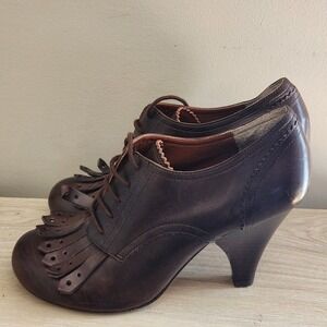 Max Studio Retro Heeled Oxford Fringe Lace Up Brown Leather Shoe Heels Size 7.5M